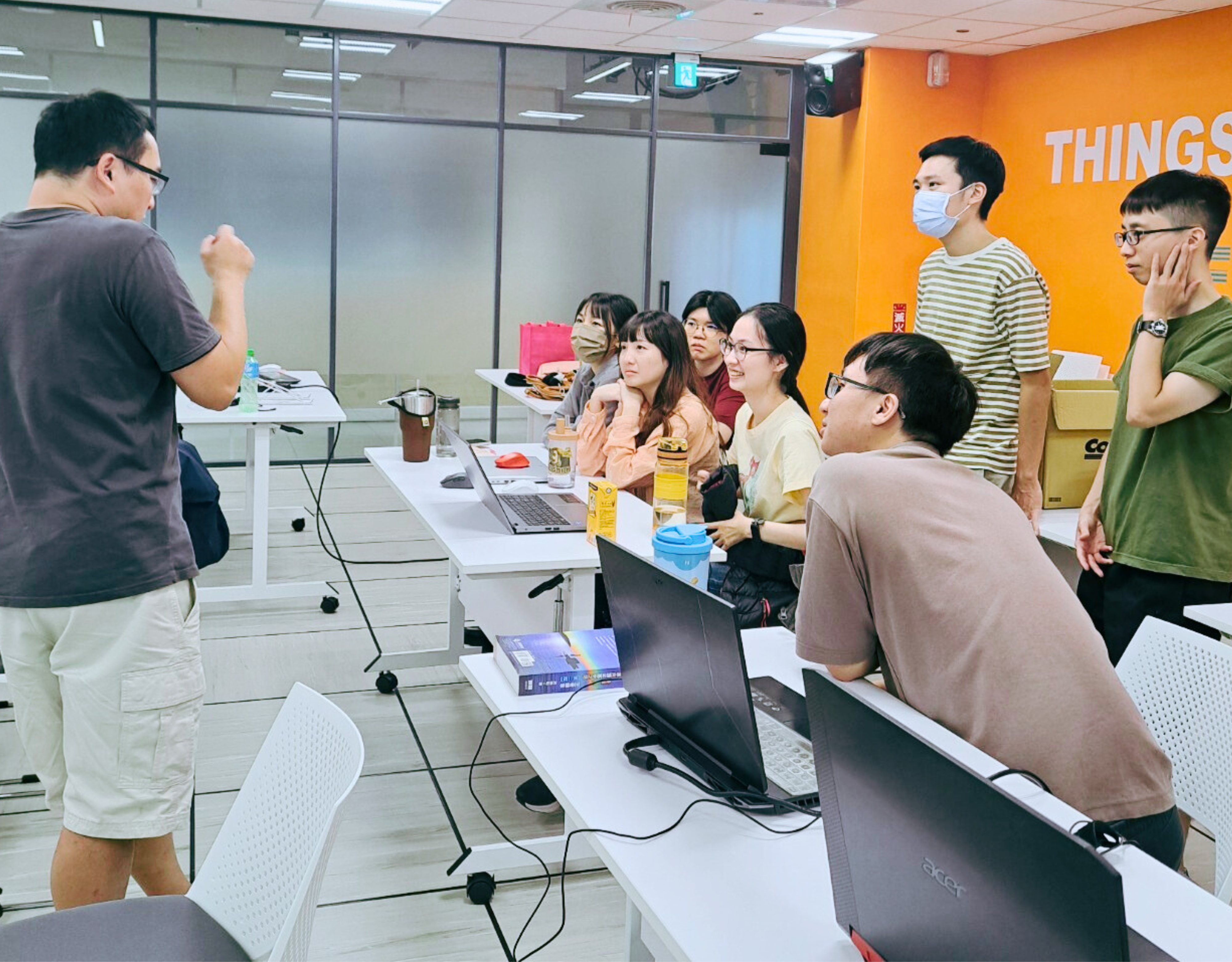 官網素材長方 18